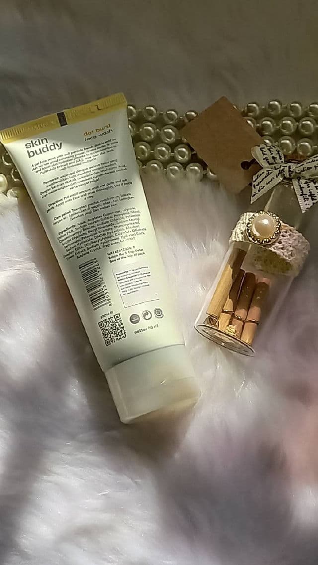 Emina Skin Buddy Bubble Up Face Wash review photo by nrsollehan