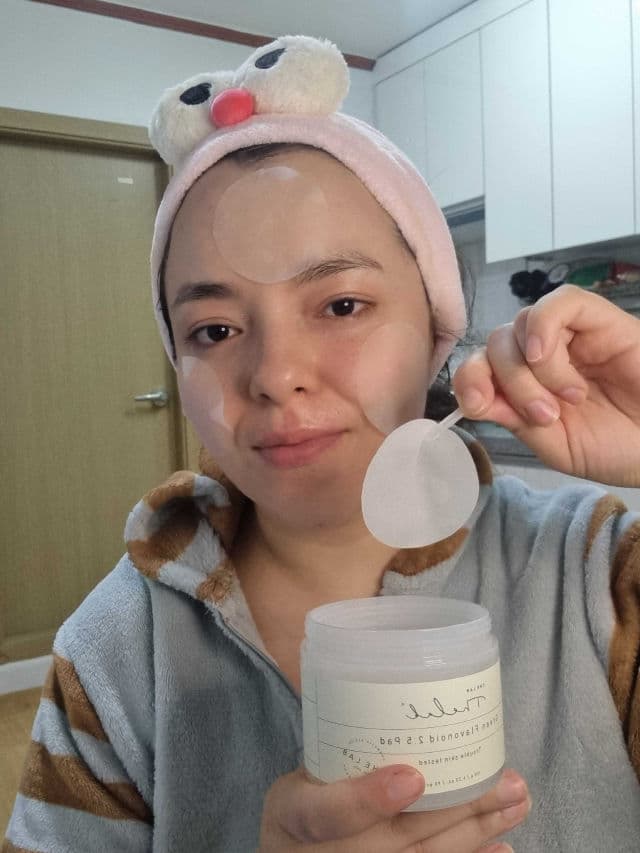 THE LAB by blanc doux Green Flavonoid 2.5 Pad review photo by kellmedm