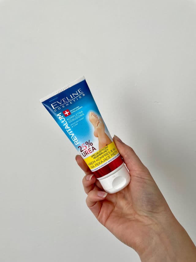Eveline Cosmetics Revitalum Intensely Regenerating Cream-Compress 8in1 For Cracked Heels 25% Urea review photo by tanyatss