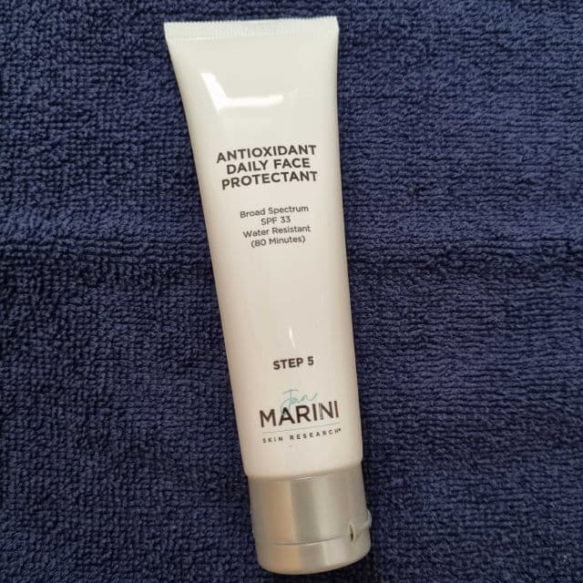 Jan Marini Skin Research Antioxidant Daily Face Protectant SPF 33 review photo by ReviewedbyHanna