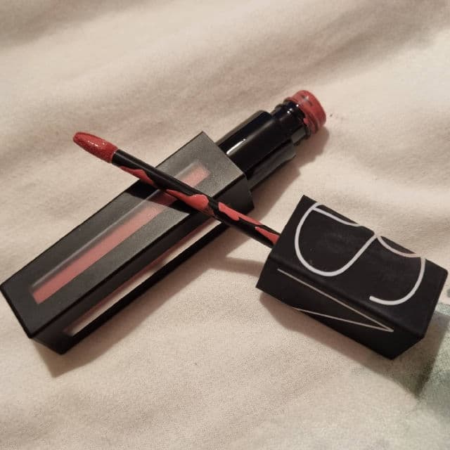 NARS Powermatte Lip Pigment review photo by ReviewedbyHanna