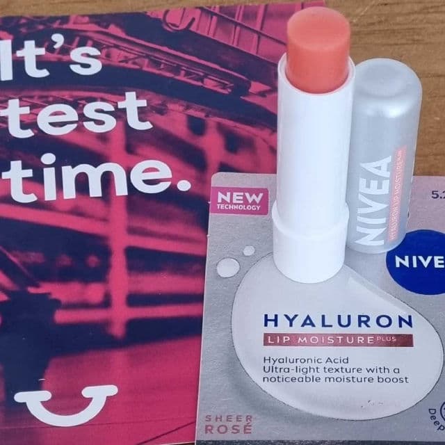 Nivea Hyaluron Lip Moisture Plus - Sheer Rosé review photo by ReviewedbyHanna