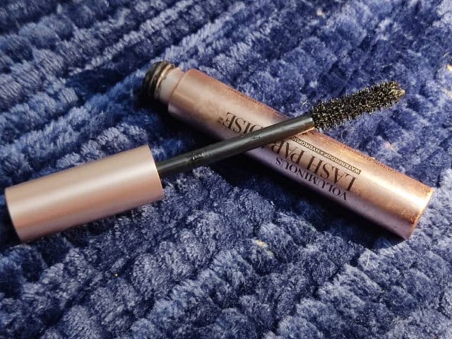 L'Oreal Paris Voluminous Lash Paradise Mascara review photo by skincarewithanjali