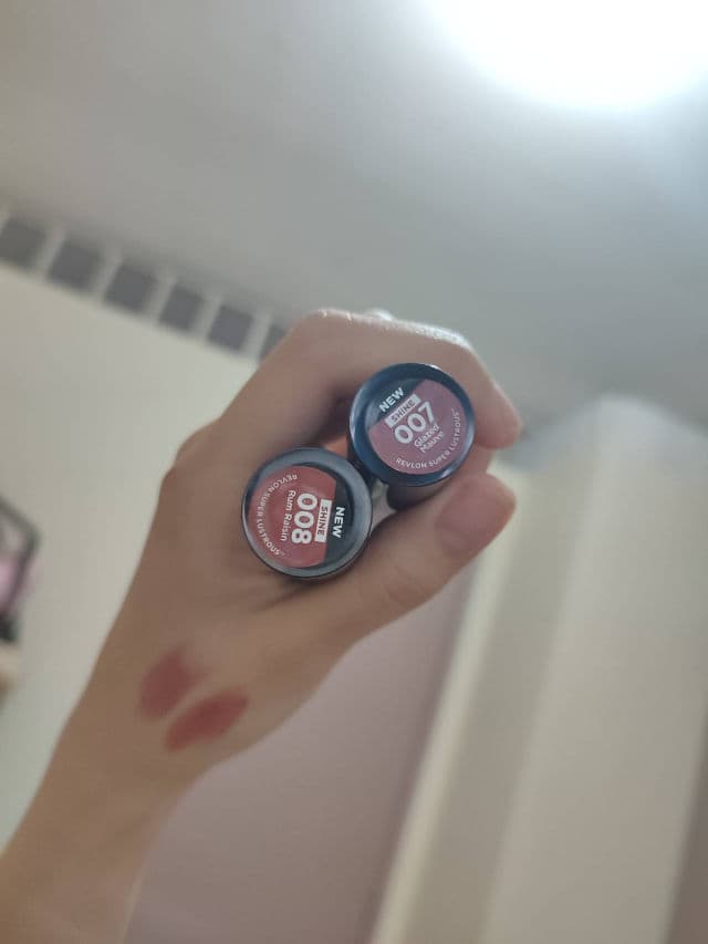 Revlon Super Lustrous Glass Shine Lipstick review photo by Koemigee