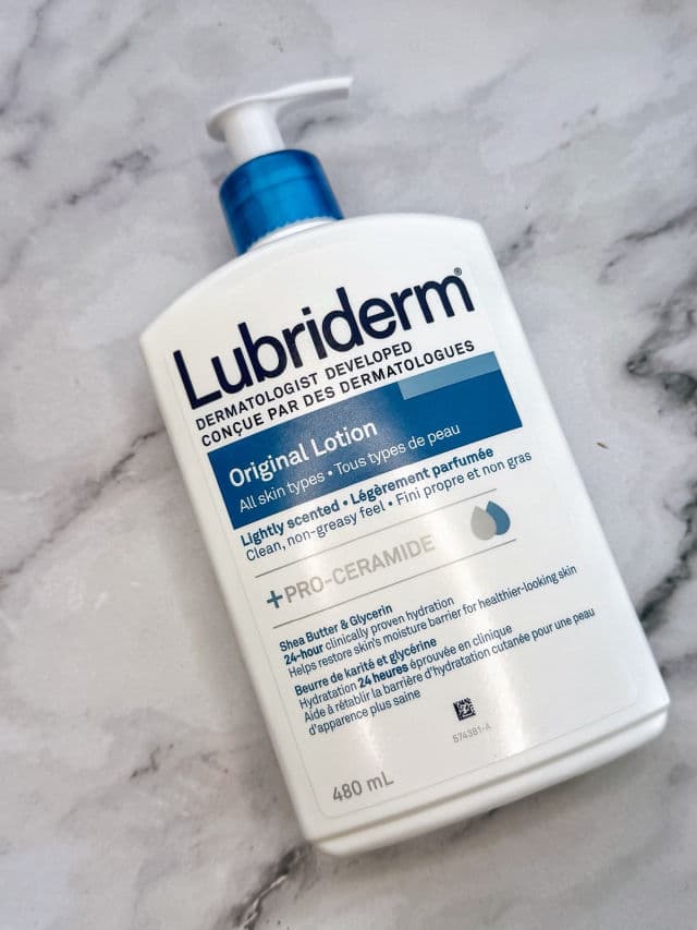 Lubriderm Daily Moisture Lotion for Sensitive Skin review photo by Elise Katrina