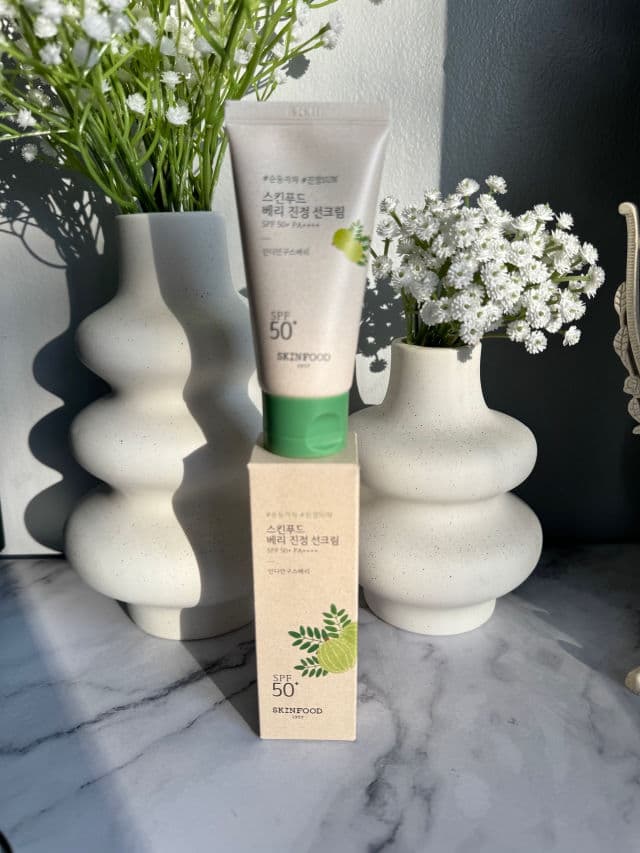 SKINFOOD Berry Soothing Sun Cream SPF50+ PA++++ review photo by Elise Katrina