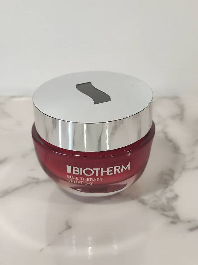 Biotherm Blue Therapy Red Algae Uplift Cream Day review photo by Mariasta
