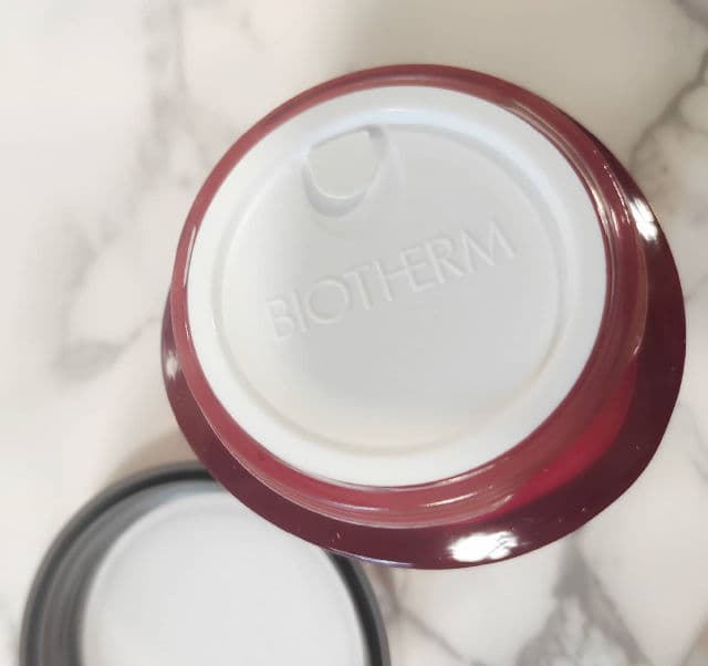 Biotherm Blue Therapy Red Algae Uplift Cream Day review photo by Mariasta
