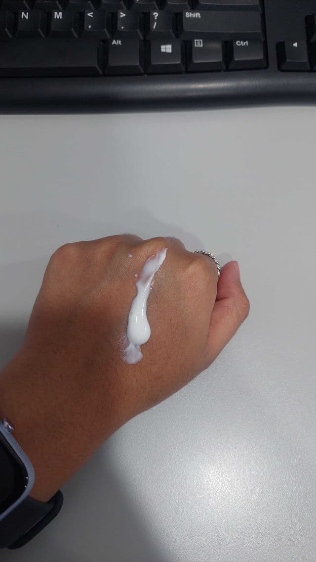 Vaseline Healthy Bright SPF 24 PA++ review photo by yyulimaulani