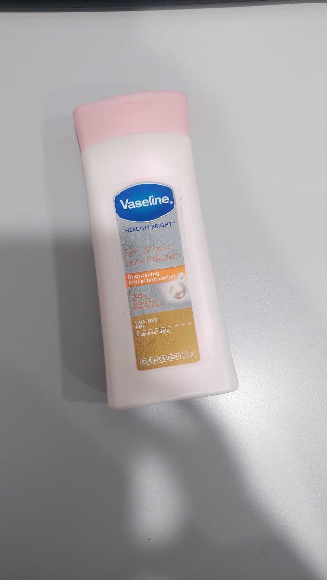 Vaseline Healthy Bright SPF 24 PA++ review photo by yyulimaulani