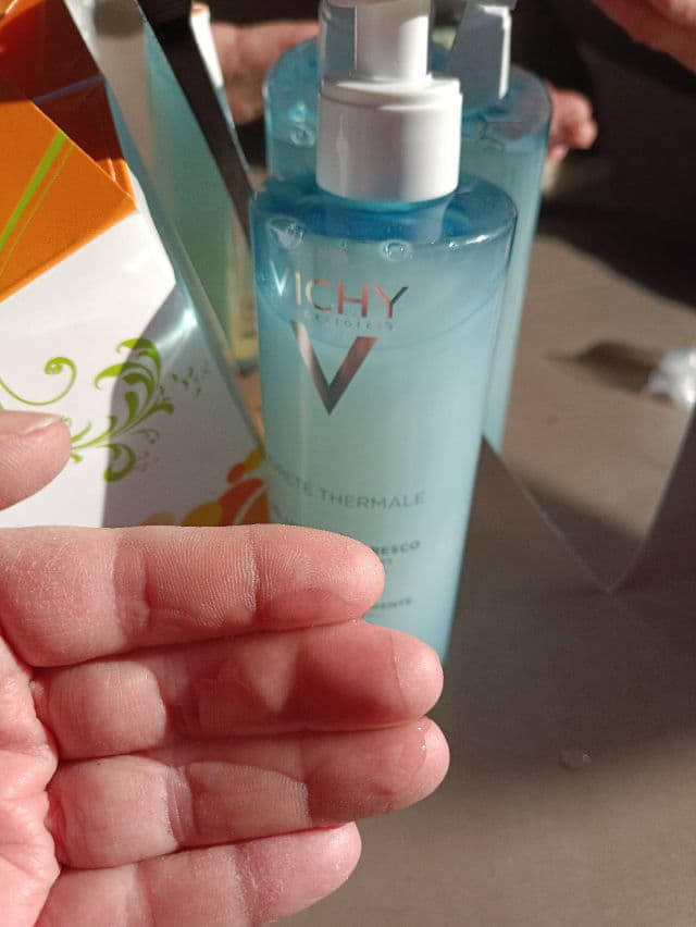 Vichy Laboratories Purete Thermale Fresh Cleansing Gel review photo by AROYERY
