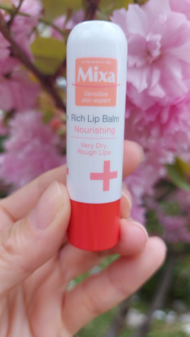 Mixa Rich Lip Balm Nourishing review photo by MaGaGaria