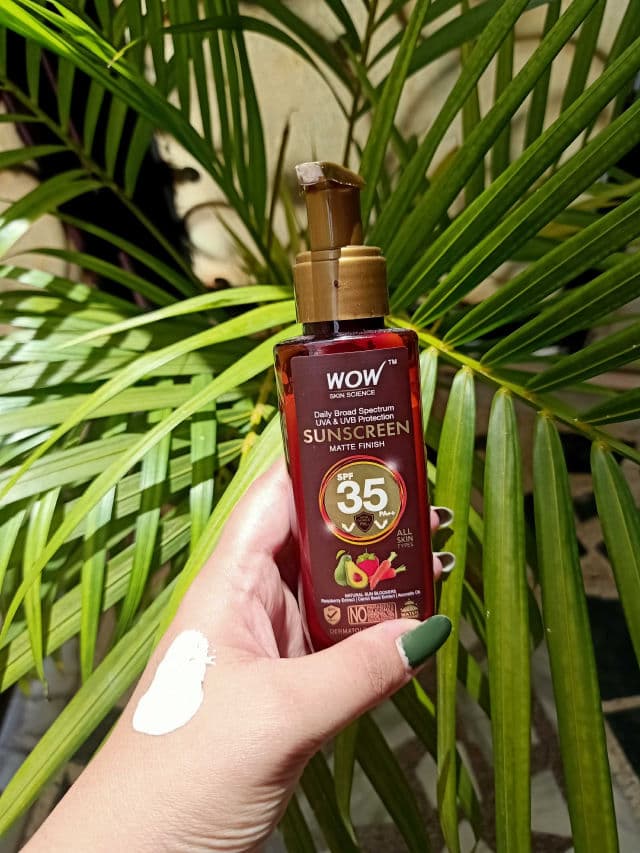 WOW Skin Science Sunscreen Matte Finish SPF 35 PA++ review photo by Dhannu