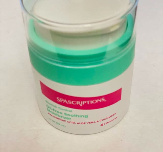 Spascriptions Blemish Control Oil-free Soothing Moisturizer review photo by temptallure