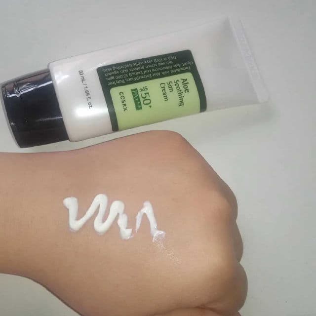 COSRX Aloe Soothing Sun Cream SPF50+ PA+++ review photo by Huenguyenrosie