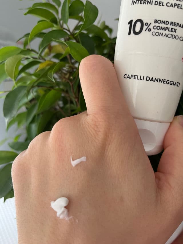 L'Oreal Paris Elvive Bond Repair Conditioner	 review photo by CristinaBej