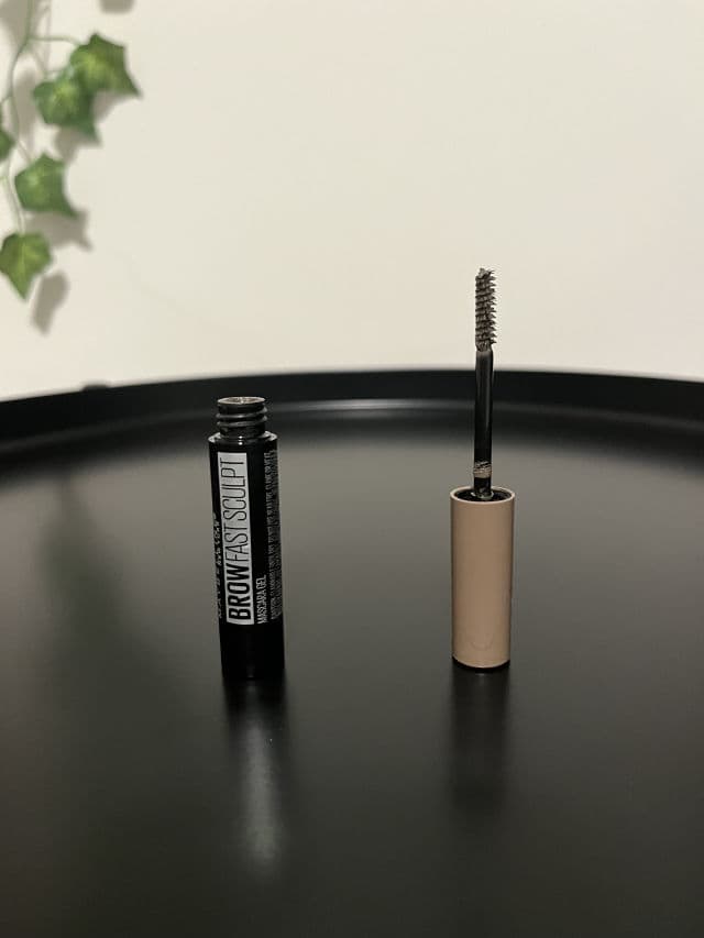 Maybelline Express Brow Fast Sculpt Mascara review photo by Ellie05