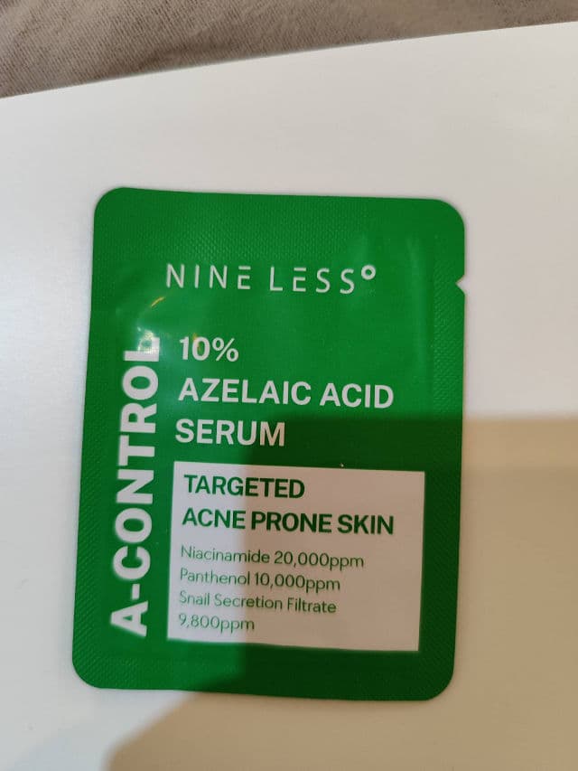 NINELESS A-Control 10% Azelaic Acid Serum review photo by Hastalapeinetadetodo