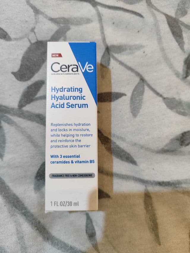 CeraVe Hydrating Hyaluronic Acid Face Serum review photo by Hastalapeinetadetodo