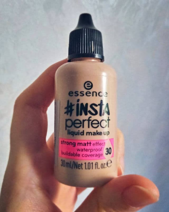 Essence Insta Perfect Liquid Make Up review photo by PickyMicky93