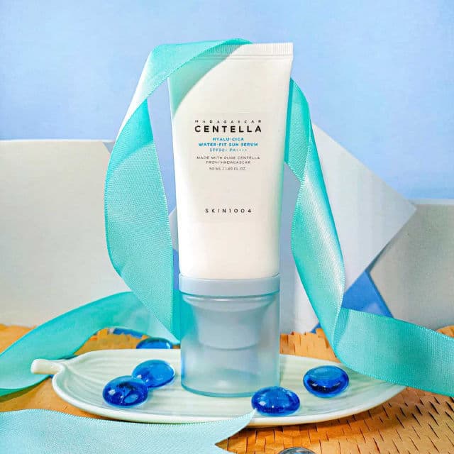 SKIN1004 Madagascar Centella Hyalu-Cica Water-Fit Sun Serum SPF50+ PA++++ review photo by Miss_LunaYee