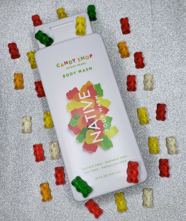 NATIVE Candy Shop Strawberry & Vanilla Taffy Body Wash review photo by ChristaReviews