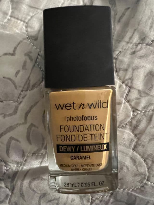 Wet N Wild Photofocus Foundation review photo by marianameza