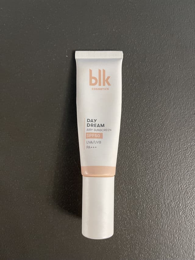 BLK Cosmetics Daydream Sheer Sunscreen SPF 50 PA+++ review photo by pickytricia
