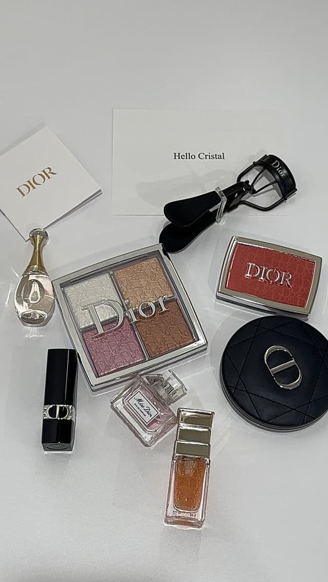 Dior Backstage Glow Face Palette 001 Universal review photo by CrisCo