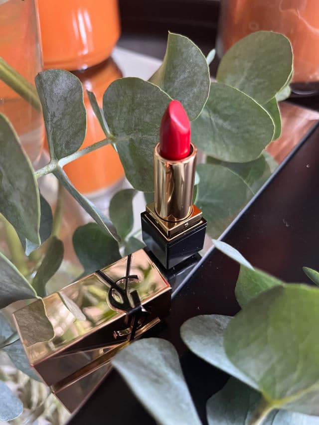 YSL Beauty Rouge Pur Satin Lipstick review photo by Rososhkaa