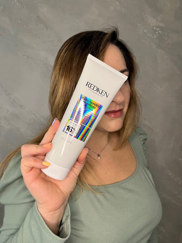 Redken Acidic Bonding Concentrate 5-min Liquid Mask review photo by Alys89