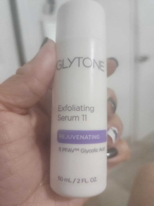 Glytone Enhance Brightening Solution review photo by Maricusa15