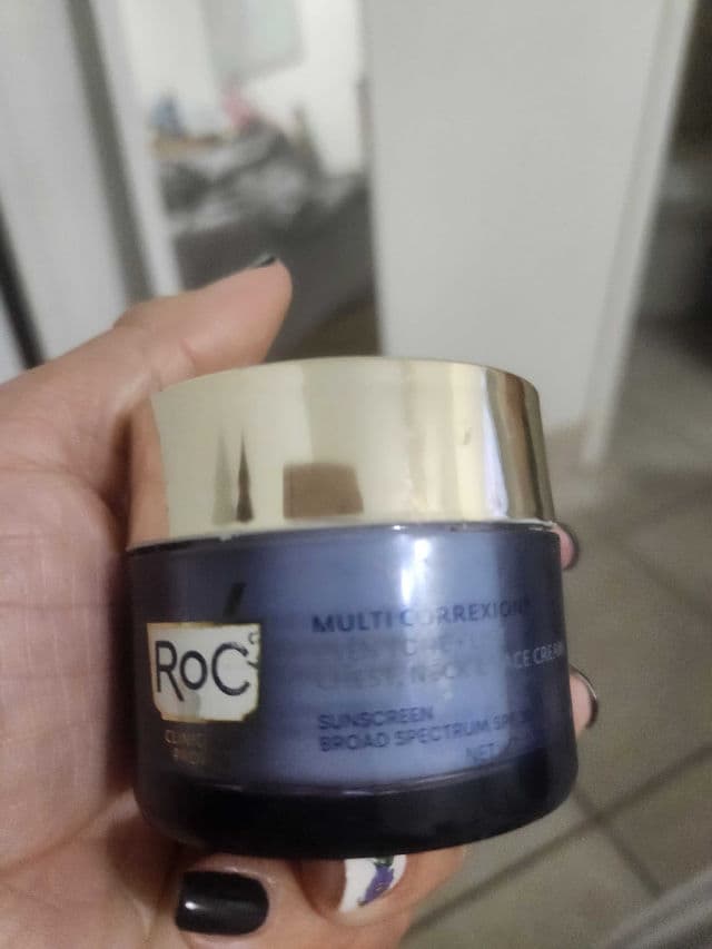 RoC Multi Correxion 5 in 1 Chest, Neck & Face Cream with SPF 30 review photo by Maricusa15