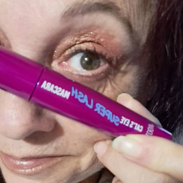 Jigott Cat's Eye Super Lash Mascara review photo by BarbieS1987