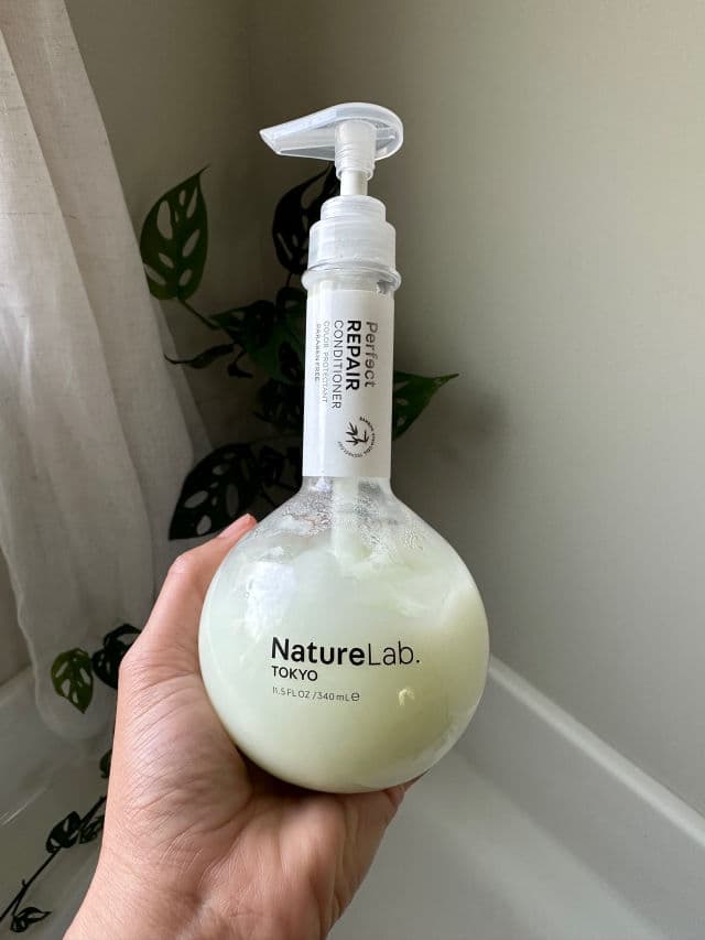 NatureLab. Tokyo Perfect Repair Conditioner review photo by karkari2011
