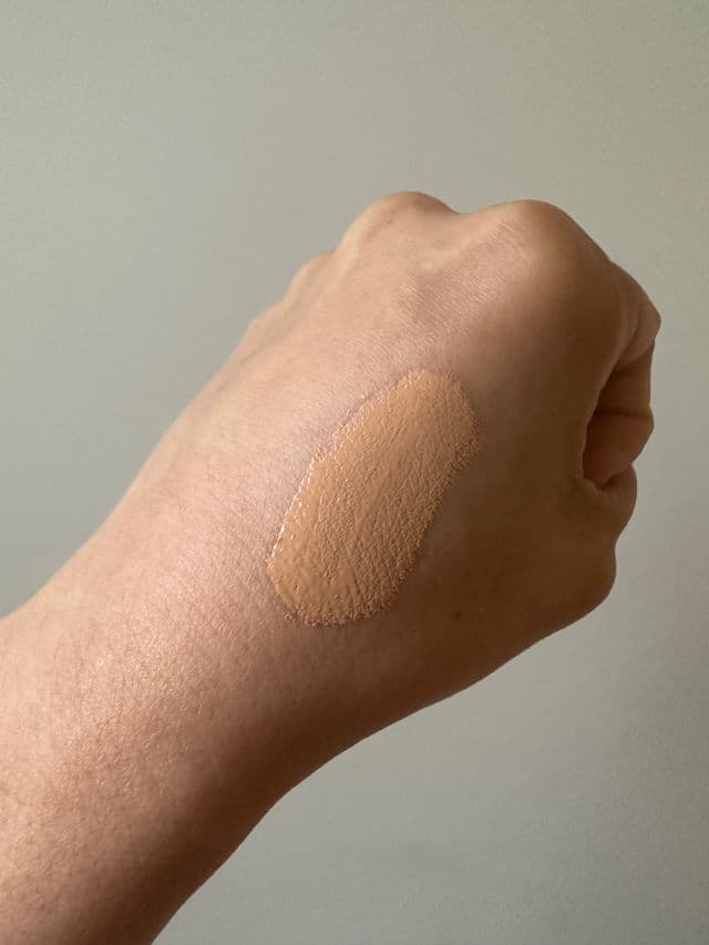 Clinique Beyond Perfecting Foundation + Concealer review photo by karkari2011