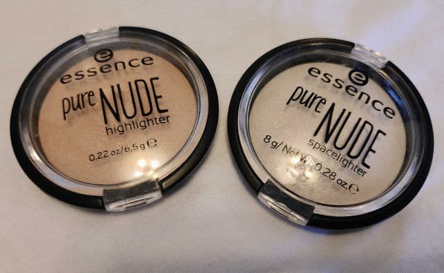 Essence Pure Nude Highlighter review photo by PickyTina8