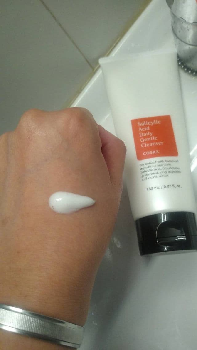 COSRX Salicylic Acid Exfoliating Cleanser review photo by Paolayuriko