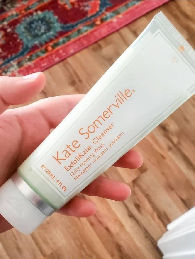 Kate Somerville ExfoliKate Cleanser Daily Foaming Wash review photo by SmeagolsSister