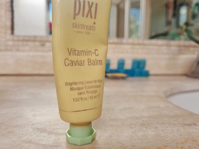 Pixi Vitamin-C Caviar Balm review photo by DomiN