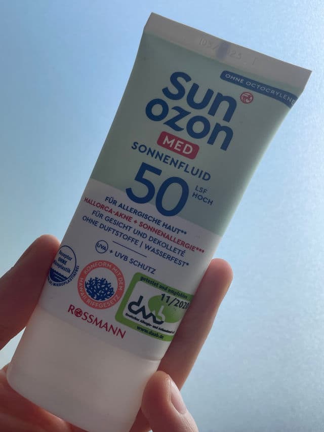Sunozon MED Sonnenfluid LSF 50 review photo by skincareNerdie