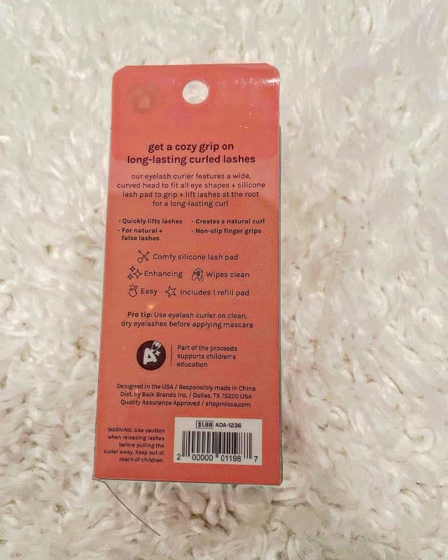 AOA Studio Eyelash Curler review photo by stylishselections