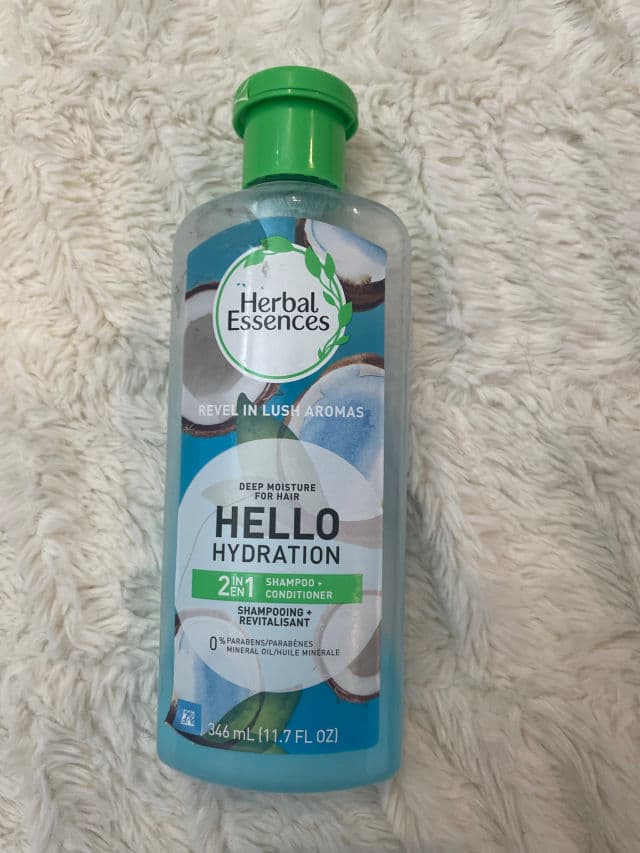 Herbal Essences Hello Hydration Shampoo review photo by stylishselections