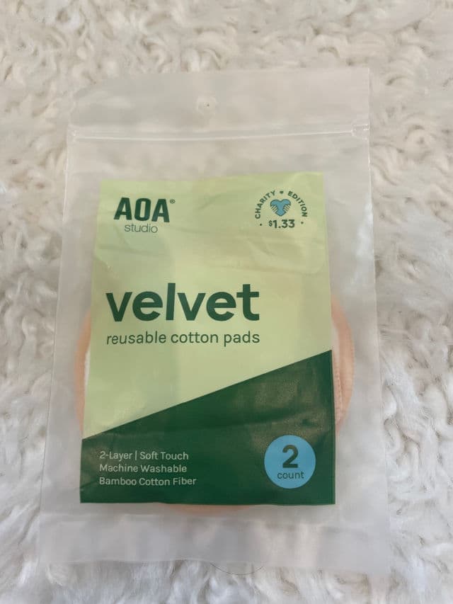 AOA Studio Velvet Bamboo Reusable Makeup Pads review photo by stylishselections