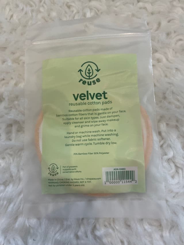 AOA Studio Velvet Bamboo Reusable Makeup Pads review photo by stylishselections