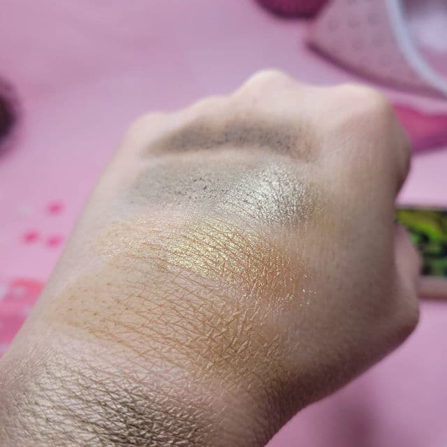 Urban Decay Mini Eyeshadow Palette - Foxy review photo by meriglowup