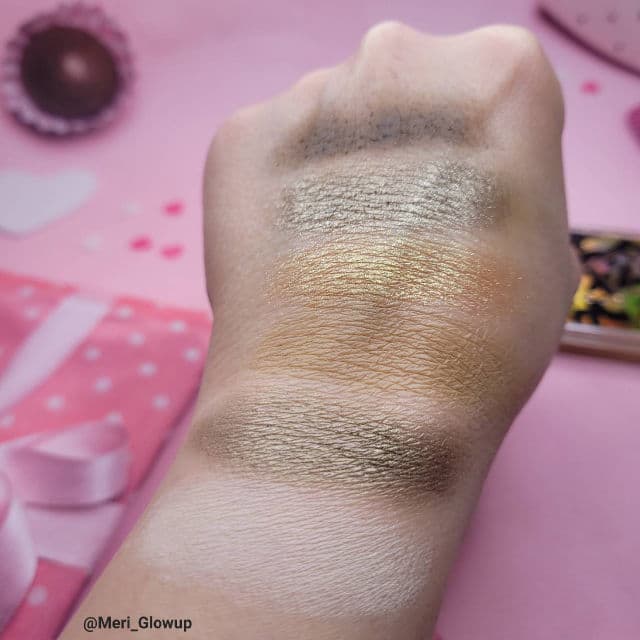 Urban Decay Mini Eyeshadow Palette - Foxy review photo by meriglowup