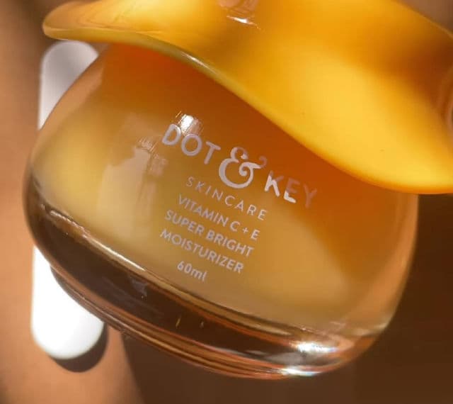 Dot & Key Vitamin C + E Super Bright Moisturizer review photo by Suraskinshine