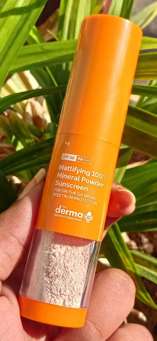 The Derma Co. Mattifying 100% Mineral Sunscreen Powder review photo by Rijola