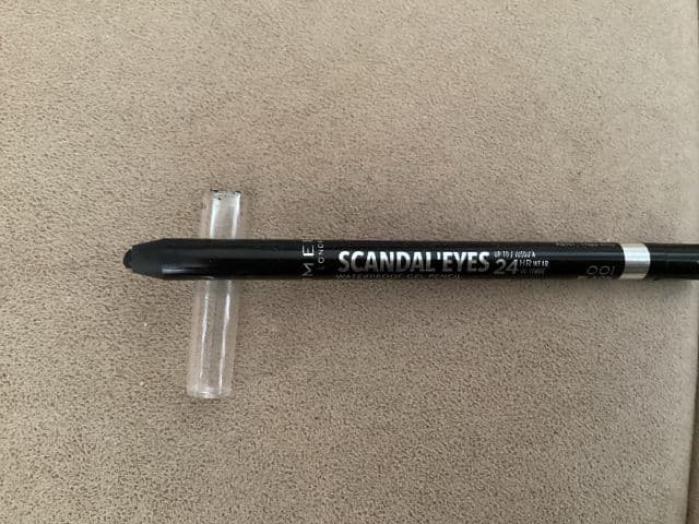 Rimmel Scandaleyes Waterproof Gel Pencil review photo by pickyreview01